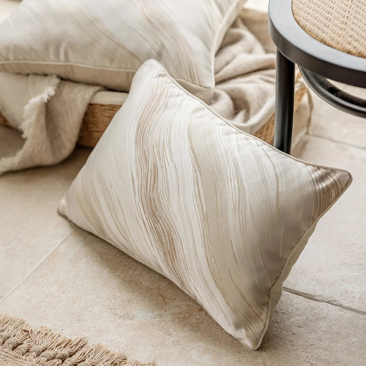 Beige light luxury cushion cover featuring a soft texture and elegant design, perfect for adding a touch of sophistication to any living space.