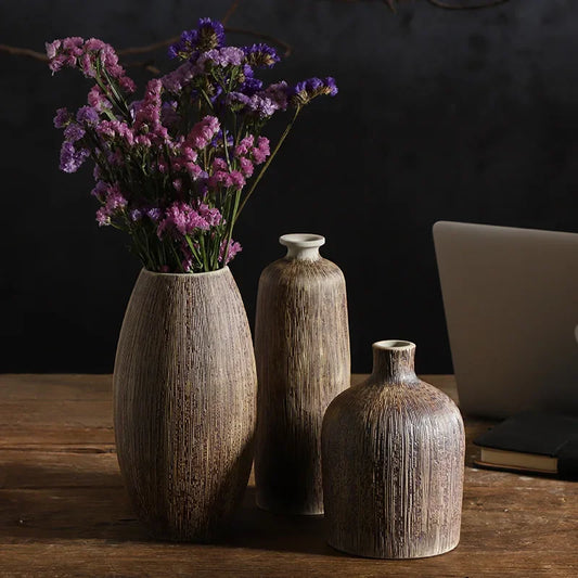 Japanese-inspired ceramic flower vase with a wooden pattern in brown, bringing natural warmth and tranquillity to home decor.