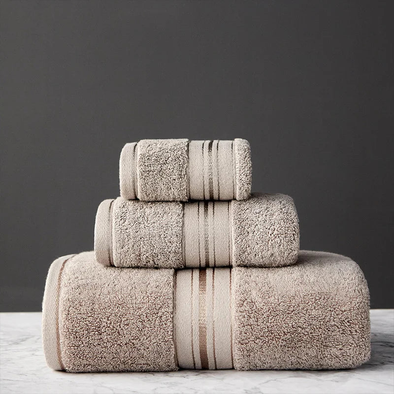 Premium Egyptian Cotton Bath Towel Set - Luxurious Softness and Absorbency for a Spa-like Experience