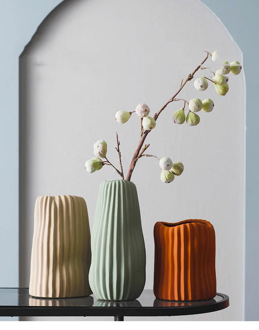 Elegant Simple Nordic Beauty Vase. Perfect for minimalist home decor