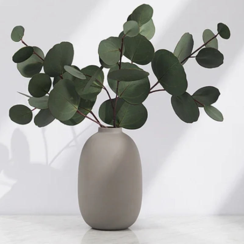 Solid neutral colours ceramic vase – perfect for contemporary and minimalist décor, simple yet stylish design for any space.